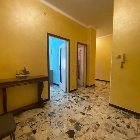 Viale Hanbury Lejlighed Alassio