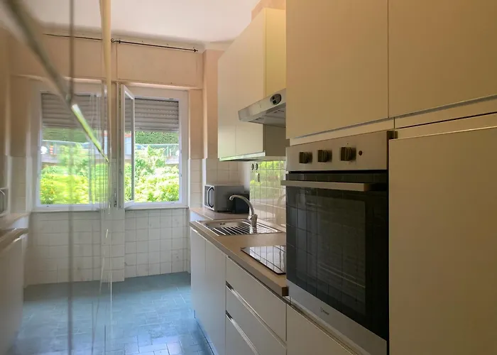 Viale Hanbury Lejlighed *